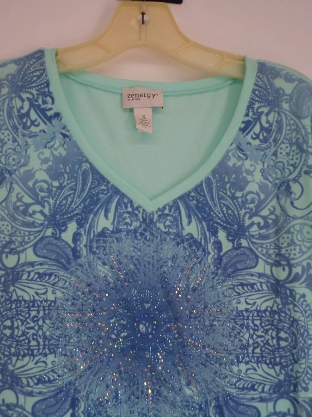 Chico's Zenergy Woman's 3/4 Sleeve Aqua n Purple Print Top Size 3 US XL - Picture 2 of 7